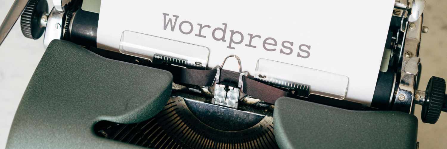 Typwriter with Wordpress printed on the paper